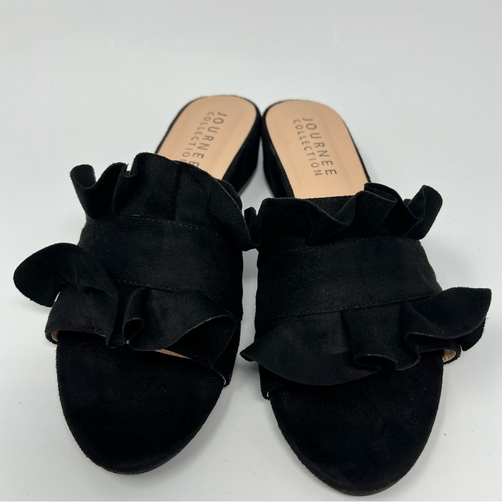 Journee Collection Sabica Ruffle Sandal - Picture 3 of 8